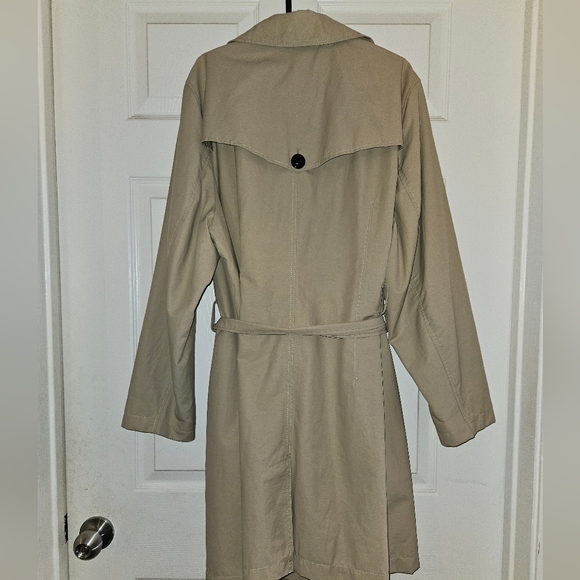 Lands End Classic raincoat - Picture 3 of 3